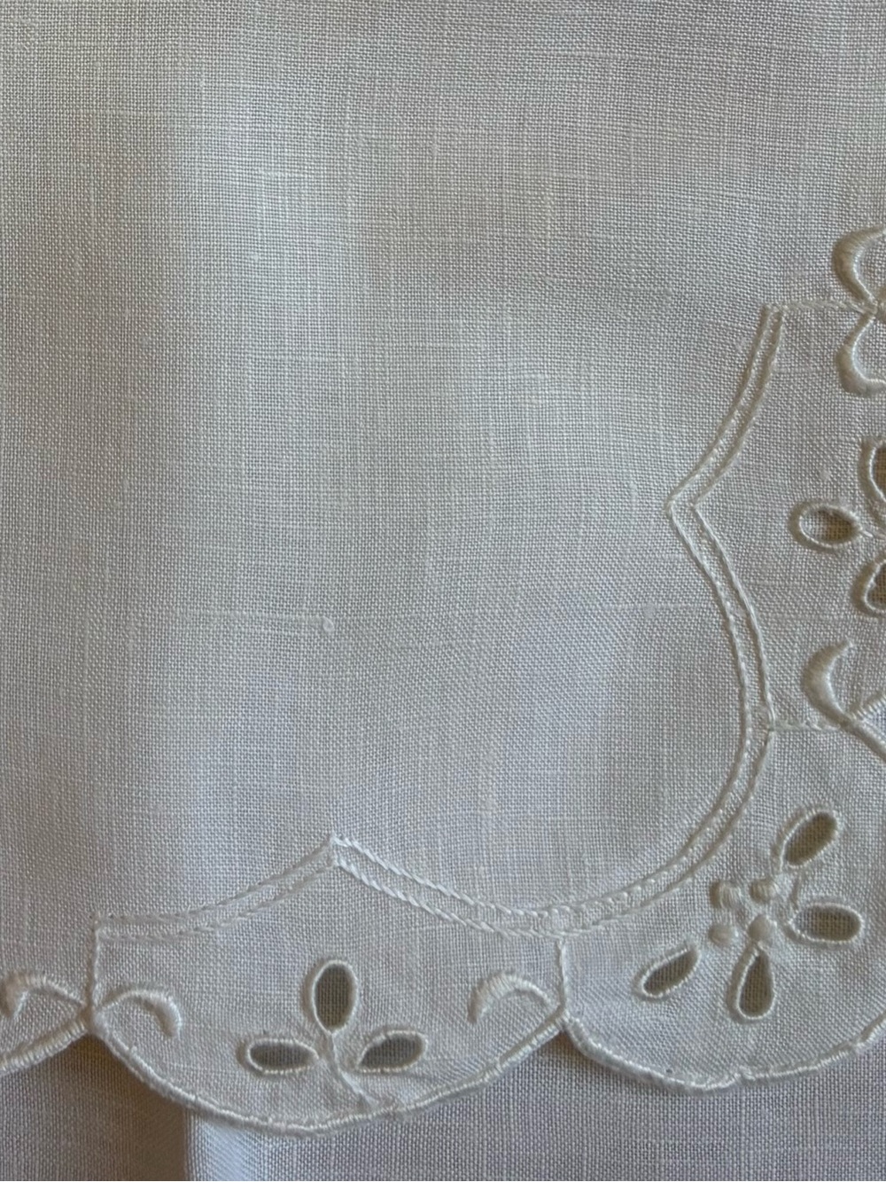 Embroidered White Linen Scalloped Placemats and matching Napkins